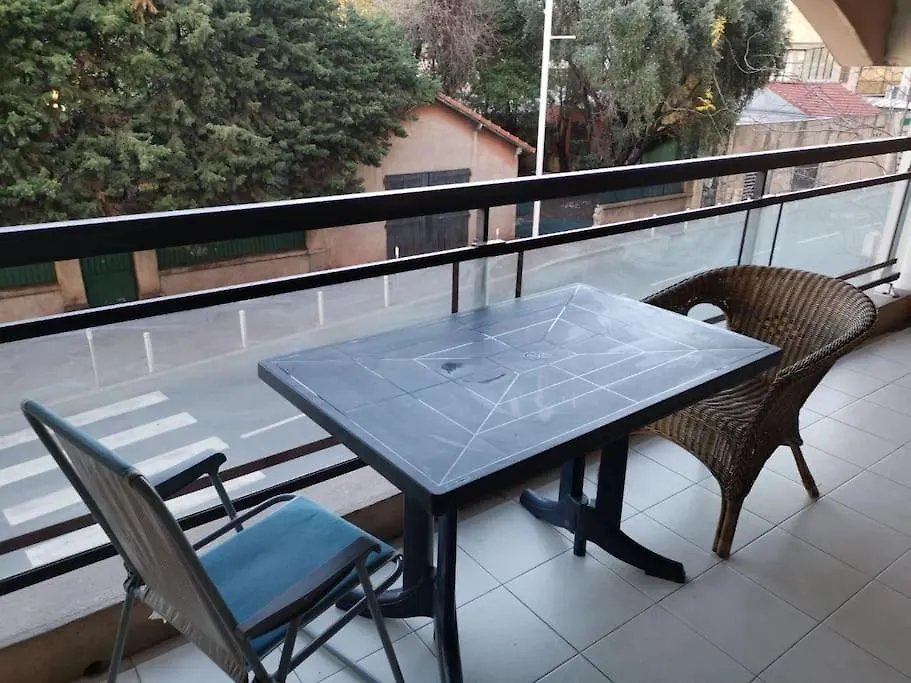 A&H Homes - Cannes Beach - Near Train Station