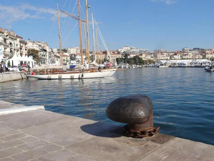 Apartman A&H Homes - Cannes Beach - Near Train Station