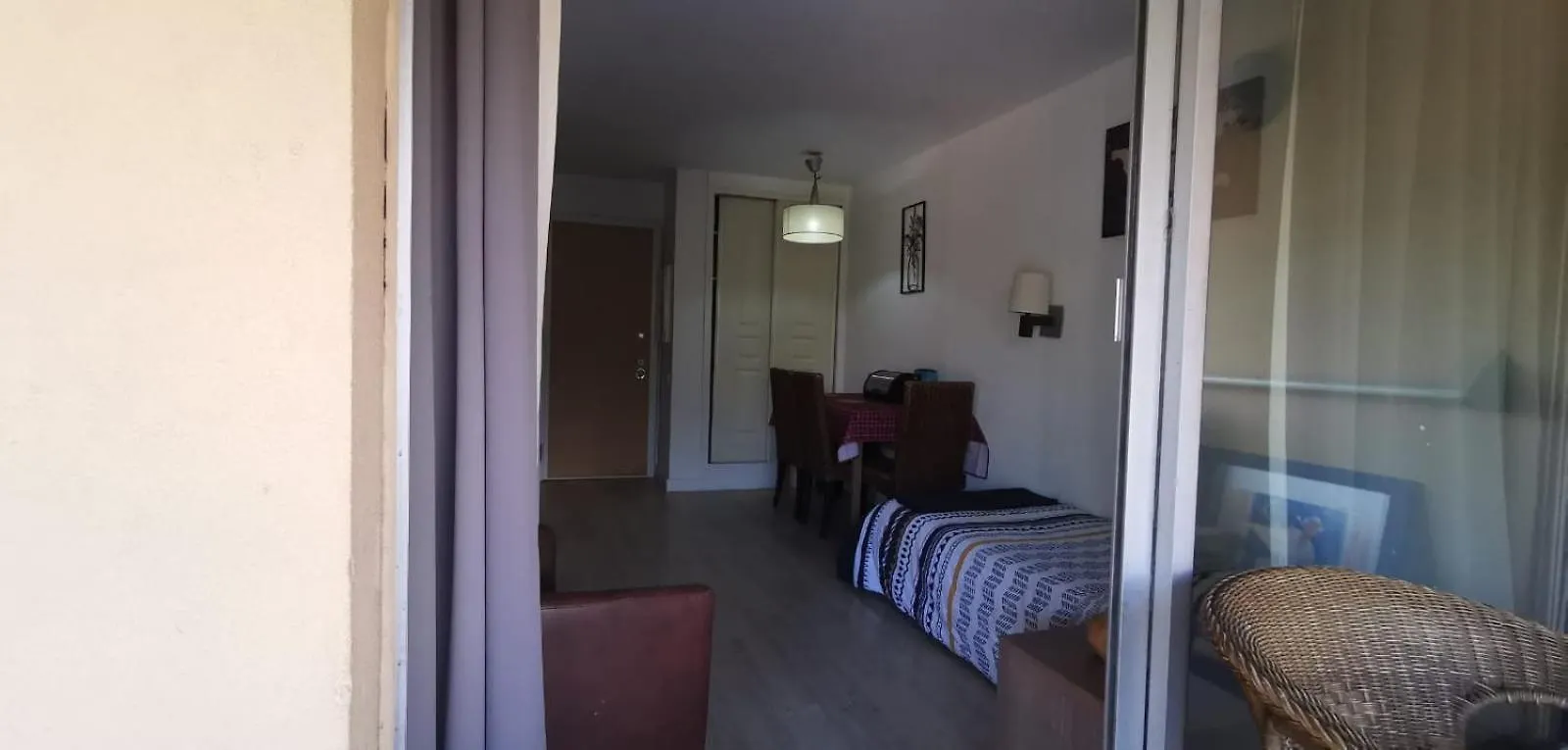 A&H Homes - Cannes Beach - Near Train Station צרפת